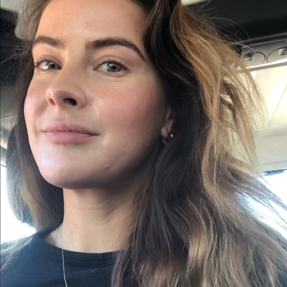 Meet your Posher, Lucinda - Picture 1 of 1